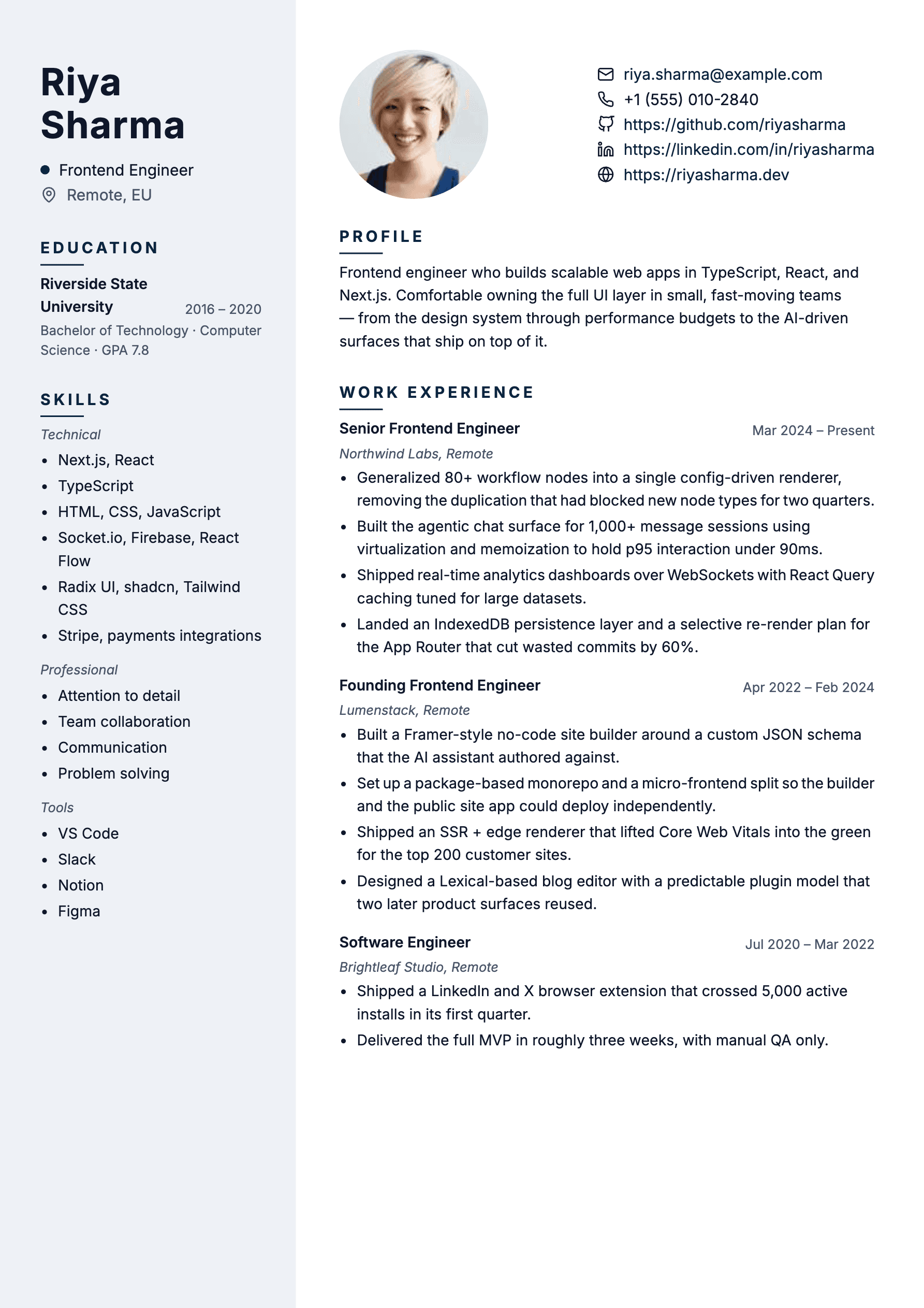 Portrait resume template preview